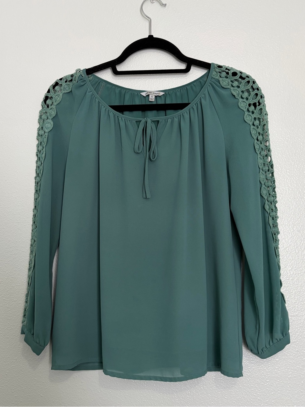 Naked Zebra Sage Green Crochet Sleeve Blouse – Size Small